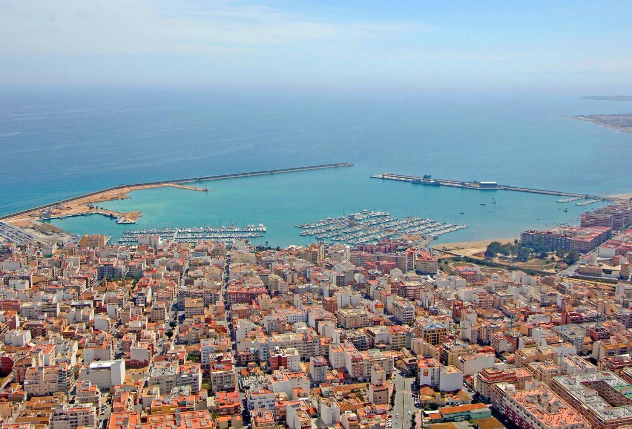 Homely Apartments Casa Mari Loli Torrevieja Ngoại thất bức ảnh